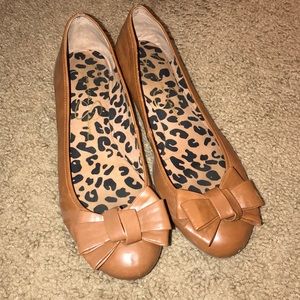 Jessica Simpson flats